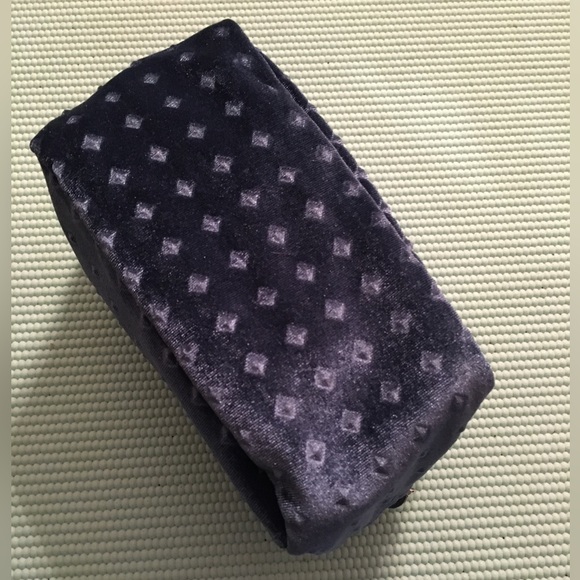 Brand New Plush Nordstrom Makeup Bag - Picture 5 of 6